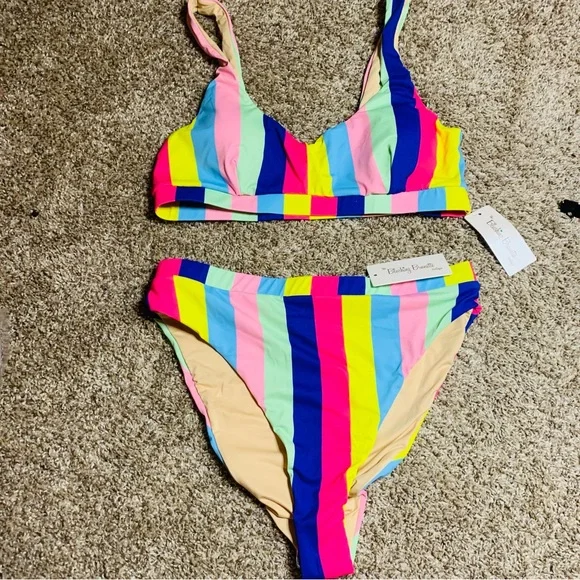 NWT 🏷️ Multi-colored bikini from Blushing Brunette Boutique - Picture 4 of 8